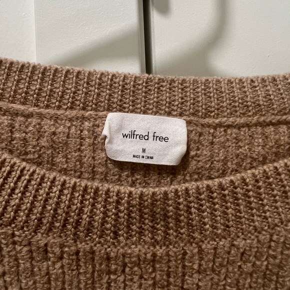 Aritzia’s Wilfred Merino Wool Cree Neck Sweater. Size Medium. Camel Color. - Picture 3 of 6